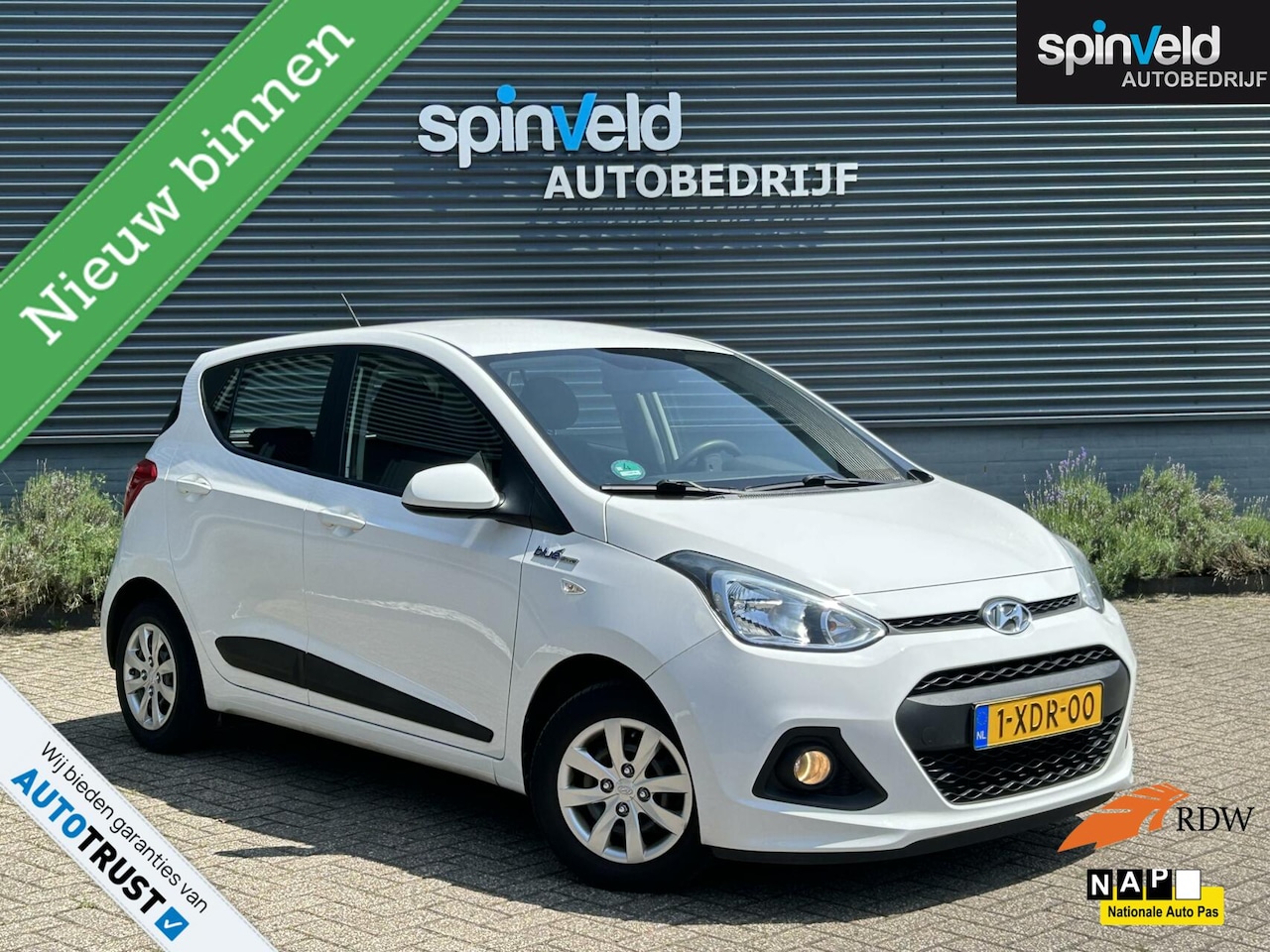 Hyundai i10 - 1.0i i-Motion Comfort BJ'14 NAP NL AIRCO 5DRS - AutoWereld.nl