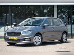 Skoda Fabia - 1.0 TSI Ambition | Navi by App | Stoelverw. | Cruise | PDC | 4 season