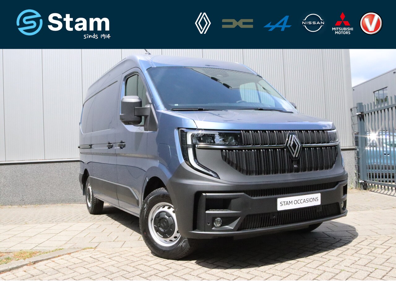 Renault Master E-Tech - T35 L2H2 Advance long range 87 kWh Camera | Cruise | Navi | Parkeersens. v+a | Stoelverw. - AutoWereld.nl
