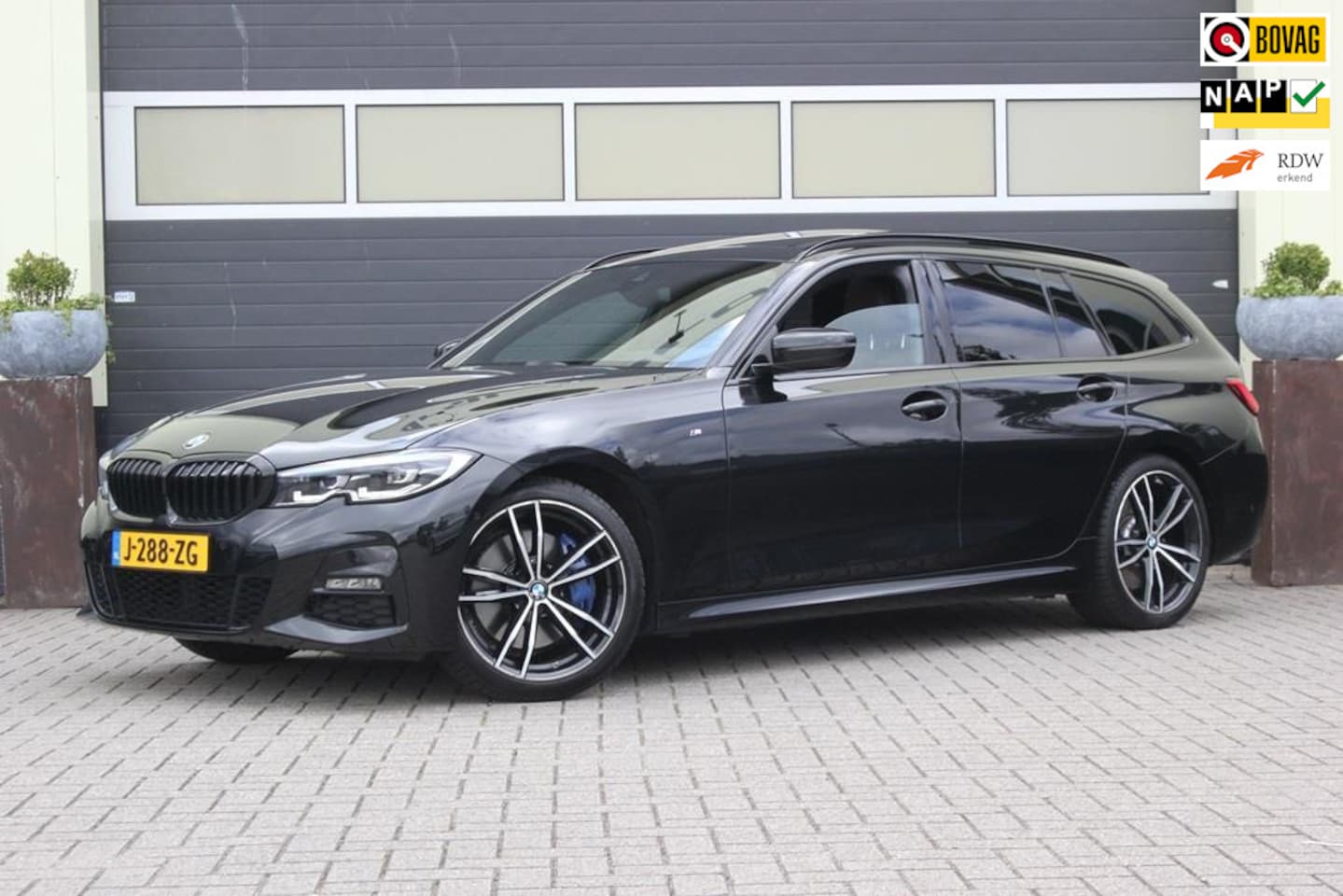 BMW 3-serie Touring - 318i High Executive M Sport | Panoramadak | - AutoWereld.nl