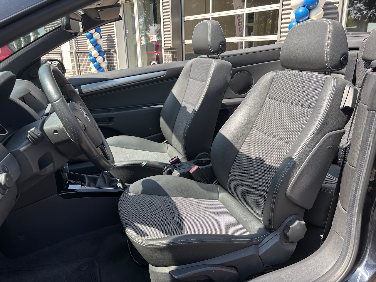 Opel Astra TwinTop - 1.8 Temptation | Org-NL auto. Onderhouden. Navi. Keyless. Apk 2026