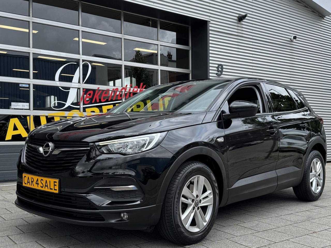 Opel Grandland X - 1.2 Turbo Business Edition - Automaat I Navigatie I Airco I PDC I Comfort pakket I Dealer - AutoWereld.nl
