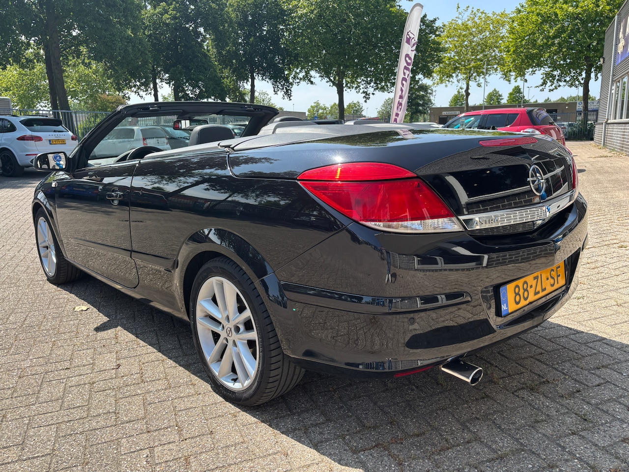 Opel Astra TwinTop - 1.8 Temptation | Org-NL auto. Onderhouden. Navi. Keyless. Apk 2026
