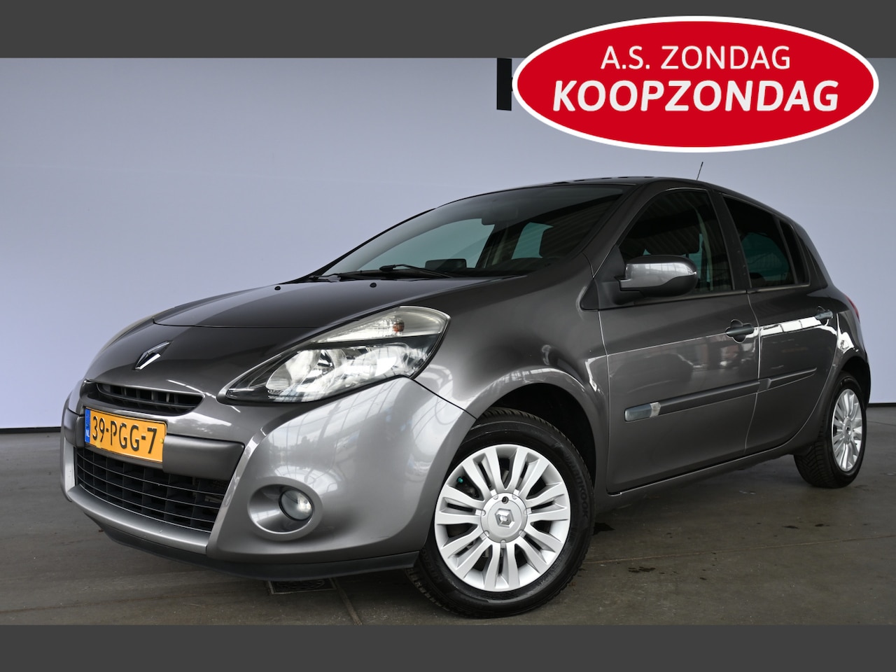 Renault Clio - 1.2 Collection Airco Navigatie Goed Onderhouden! All in Prijs Inruil Mogelijk! - AutoWereld.nl