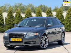 Audi A4 Avant - 1.8 Turbo Pro Line | Automaat | Navigatie | Parkeersensoren | 19 inch | Trekhaak