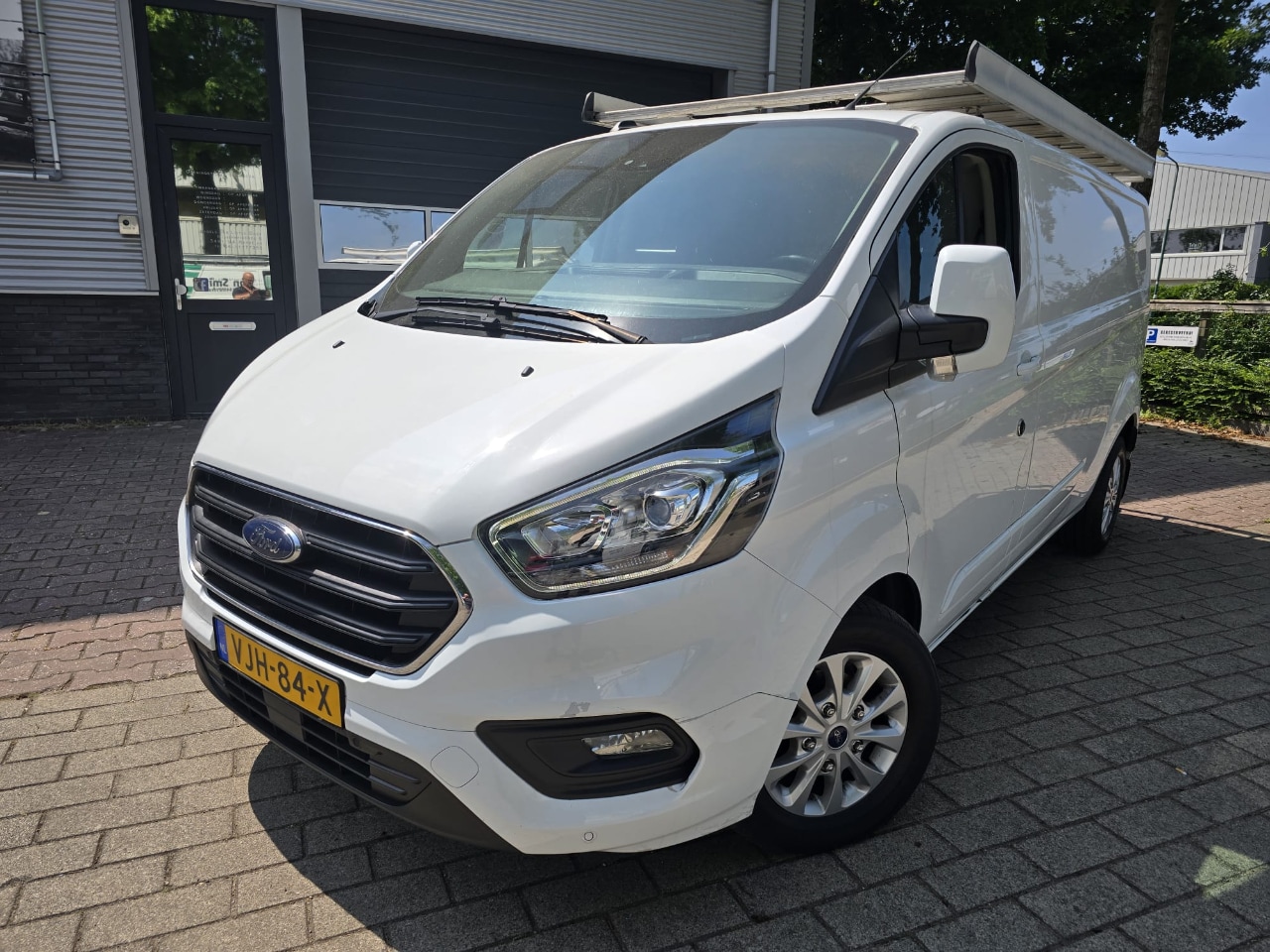 Ford Transit Custom - 300 2.0 TDCI L2H1 AUTOMAAT - AutoWereld.nl