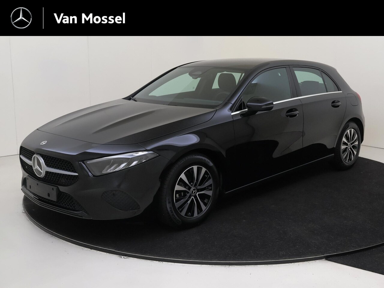 Mercedes-Benz A-klasse - 180 Star Edition LIMITED Distronic - Dodehoekassistent - Stoelverwarming - Achteruitrijcam - AutoWereld.nl