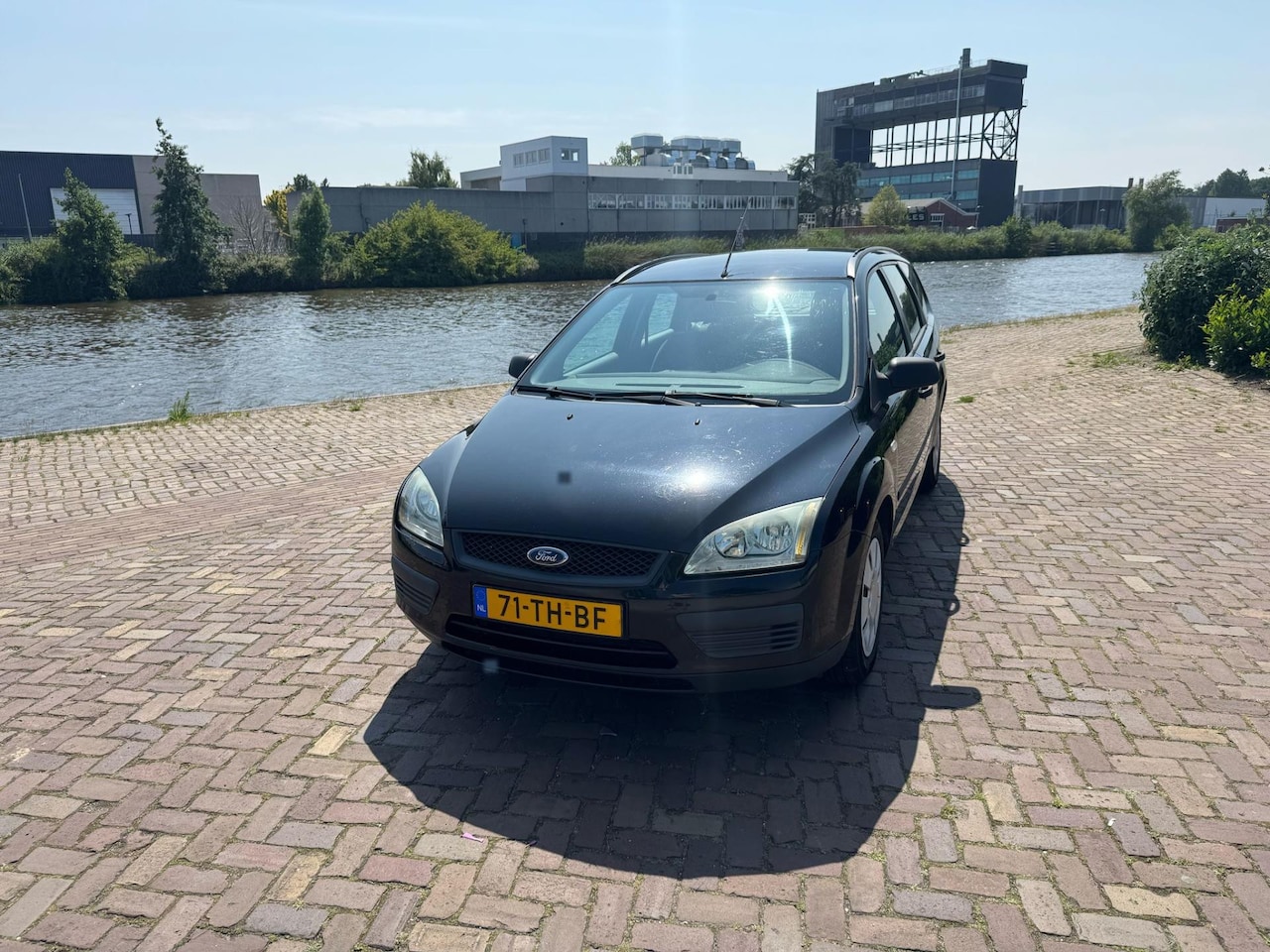 Ford Focus Wagon - 1.4-16V Ambiente 1.4-16V Ambiente - AutoWereld.nl