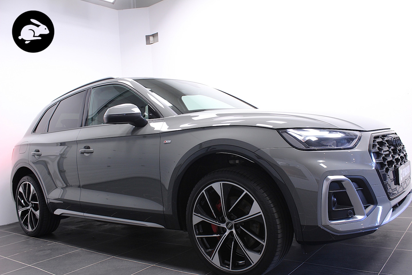 Audi Q5 - 50 TFSI e S-Line/Quantum grey!/Pano dak/21 inch/Acc - AutoWereld.nl