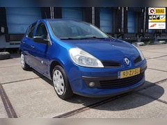 Renault Clio - 1.2-16V Special Line