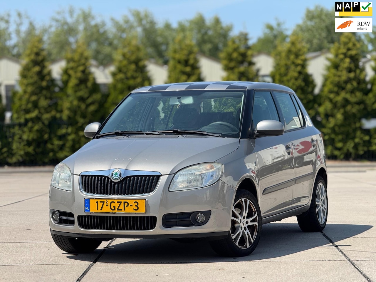 Skoda Fabia - 1.4-16V Ambiente | Airco | Elektrische ramen | 2 sleutels | APK 25-10-2025 - AutoWereld.nl