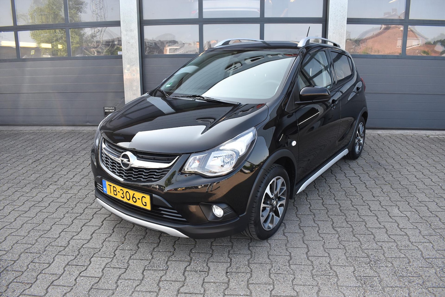 Opel Karl - ROCKS 1.0 75pk Online Edition - AutoWereld.nl