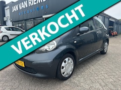 Toyota Aygo - 1.0-12V + Automaat elektrische ramen cd aux
