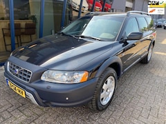 Volvo XC70 - 2.5 T Summum 4WD / NL AUTO / LEER / NAVI