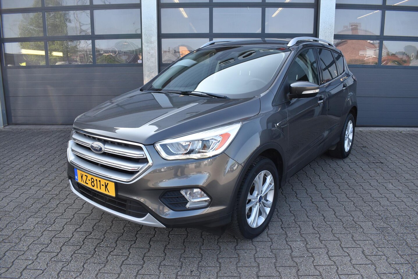 Ford Kuga - 1.5 EcoBoost 120pk 2WD Titanium - AutoWereld.nl