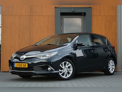Toyota Auris - 1.8 Hybrid Dynamic | Navigatie | Clima | Camera