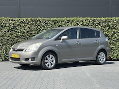 Toyota Verso - 1.8 VVT-i Luna, NL AUTO, NAP, CRUISE, ECC-AIRCO, TREKHAAK, ELEKTRISCHE RAMEN, LICHTMETAAL