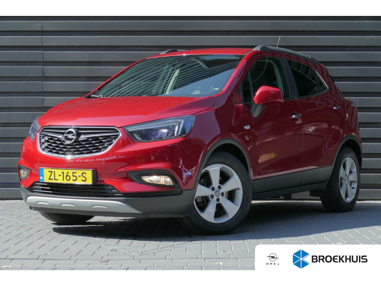 Opel Mokka X - 1.4 TURBO 140PK INNOVATION / NAVI / LEDER / PDC / 17"LMV / CAMERA / AGR / KEYLESS / WINTER - AutoWereld.nl