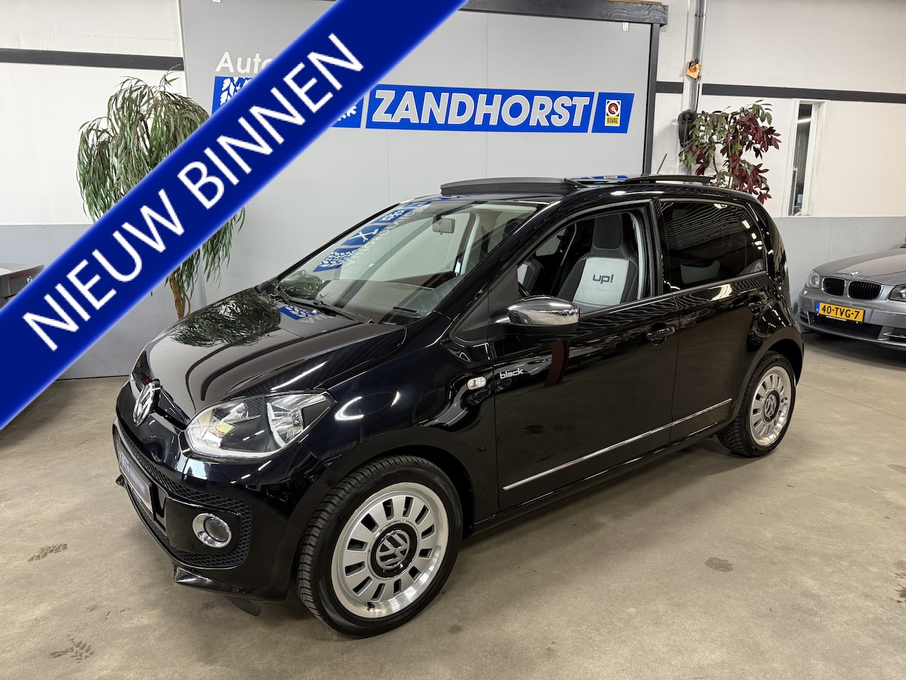 Volkswagen Up! - 1.0 high up! 1.0 high up! - AutoWereld.nl