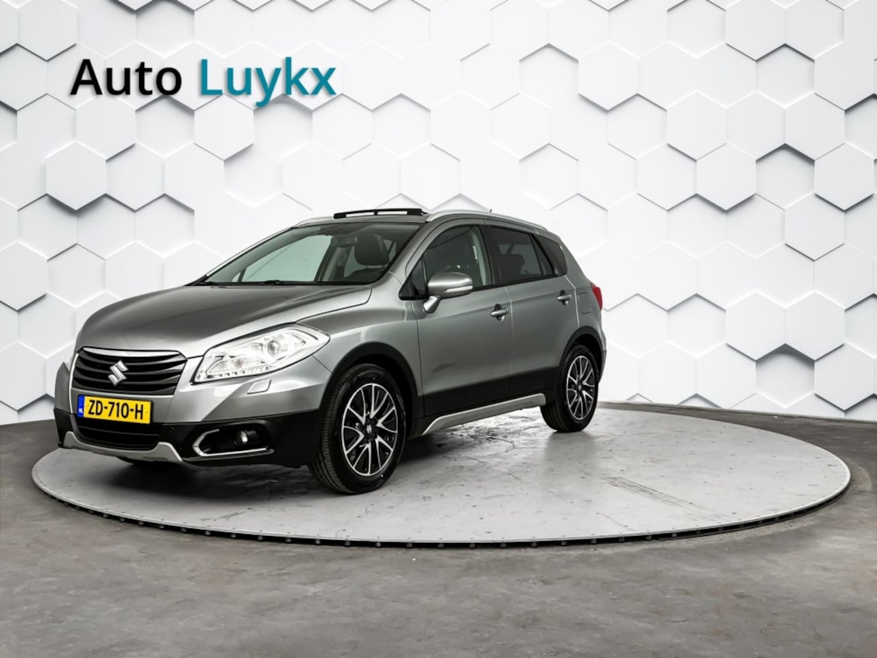 Suzuki SX4 S-Cross - 1.6 High Executive Automaat | Panoramadak | Navigatie | Lederen Bekleding - AutoWereld.nl