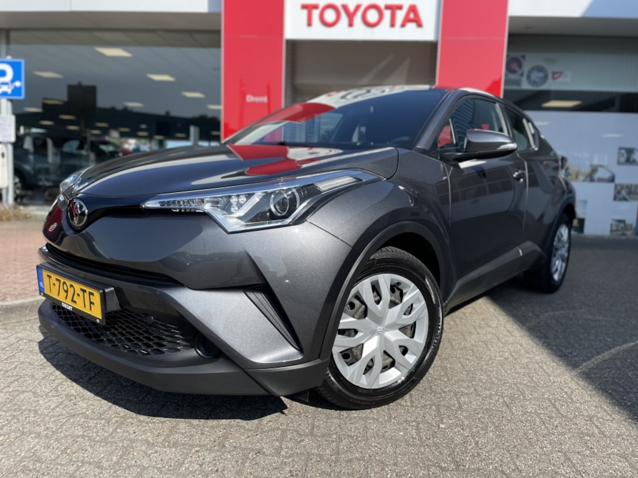Toyota C-HR - 1.2 Comfort 1.2 Comfort - AutoWereld.nl
