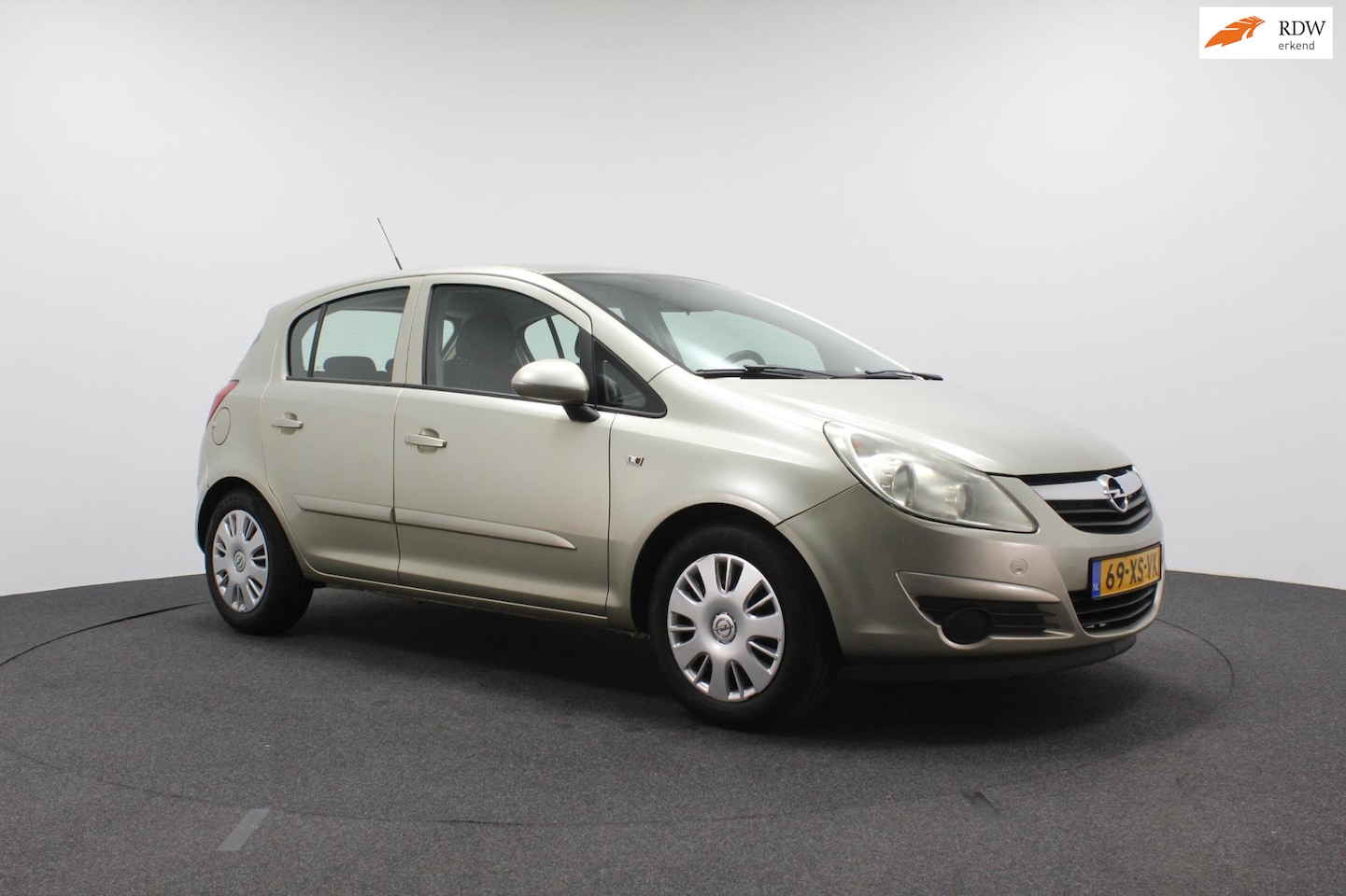 Opel Corsa - 1.4-16V Enjoy | Airco | Trekhaak | Elektrische ramen | Nieuwe APK - AutoWereld.nl