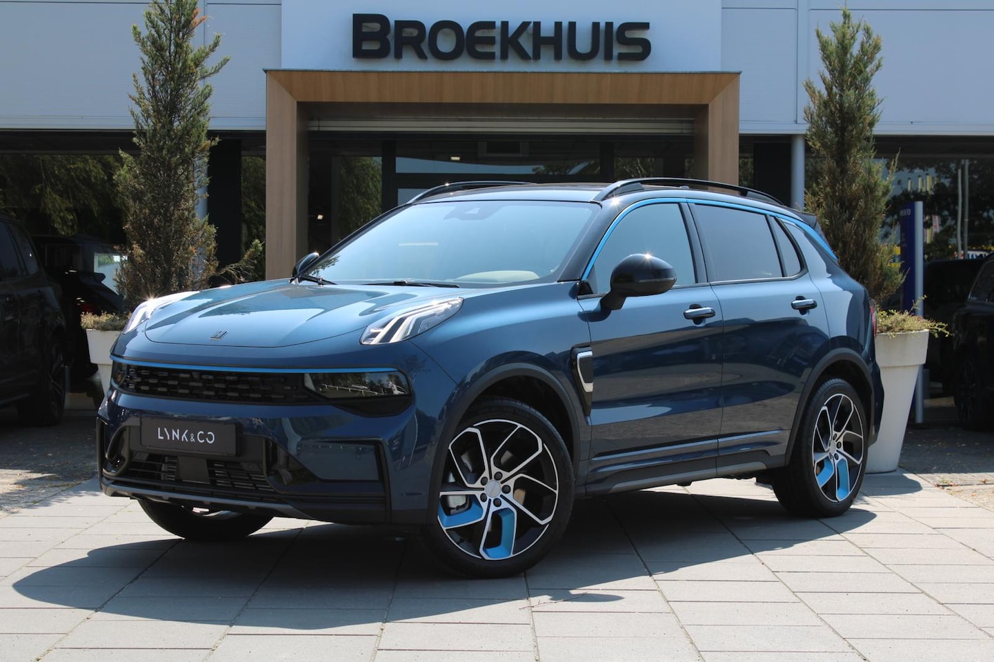 Lynk & Co 01 - | Stoel + Stuurwielverwarming | Zwarte hemelbekleding | Adaptieve cruise control | BLIS | - AutoWereld.nl