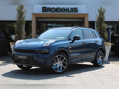 Lynk & Co 01 - | Stoel + Stuurwielverwarming | Zwarte hemelbekleding | Adaptieve cruise control | BLIS |