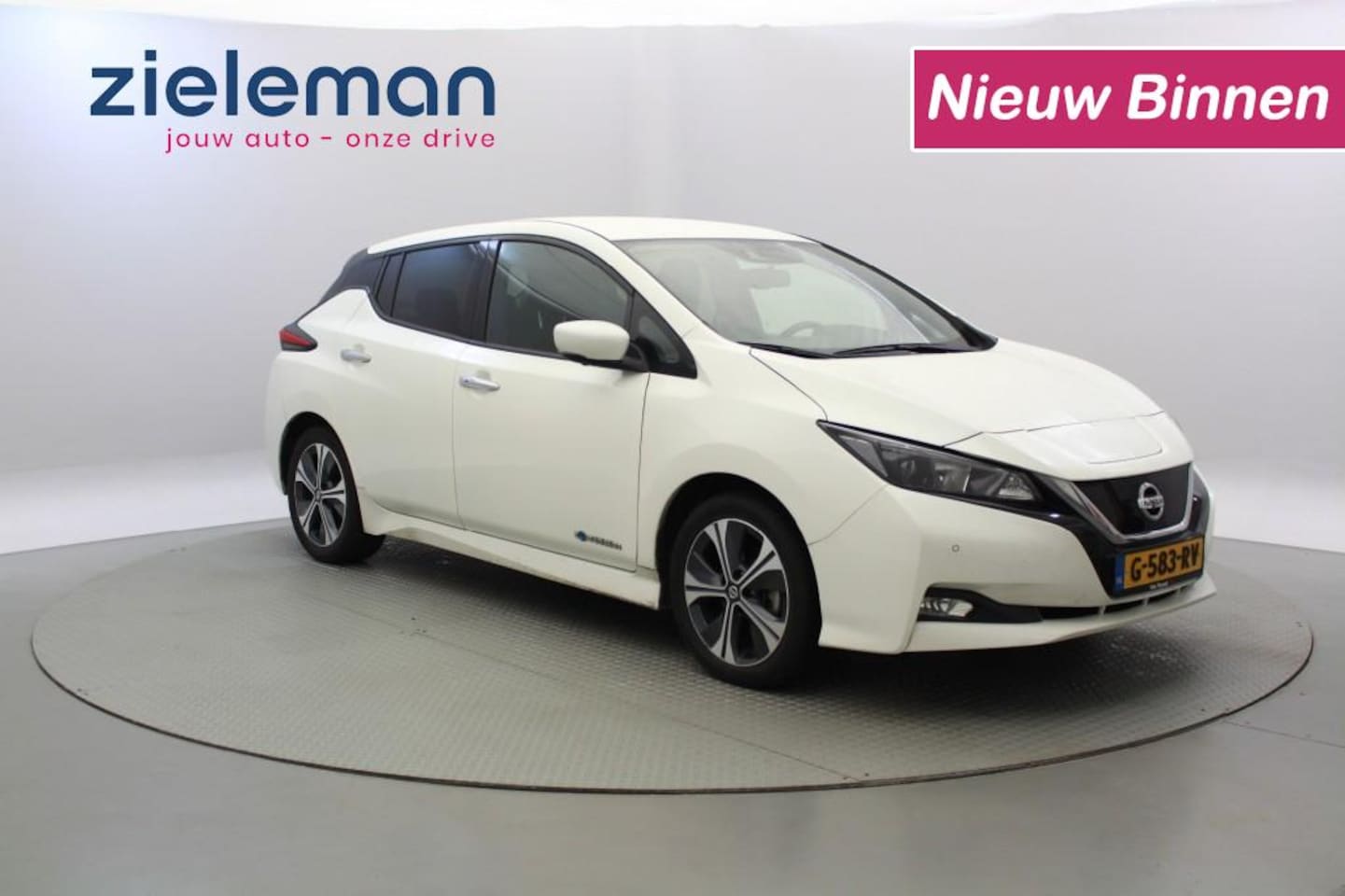 Nissan LEAF - N-Connecta 40 kWh - Carplay, Camera, Stoelverw. SOH 100% - AutoWereld.nl