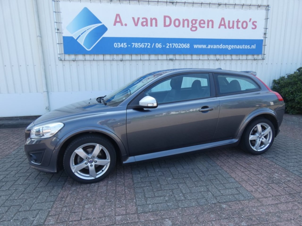 Volvo C30 - 2.0 R-Edition 2.0 R-EDITION,Clima,Cruise,Leer,APK 28-2026 - AutoWereld.nl