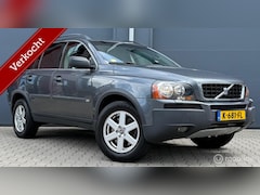 Volvo XC90 - 2.5 T Automaat Momentum Clima/Trekhaak/Cruise/PDC