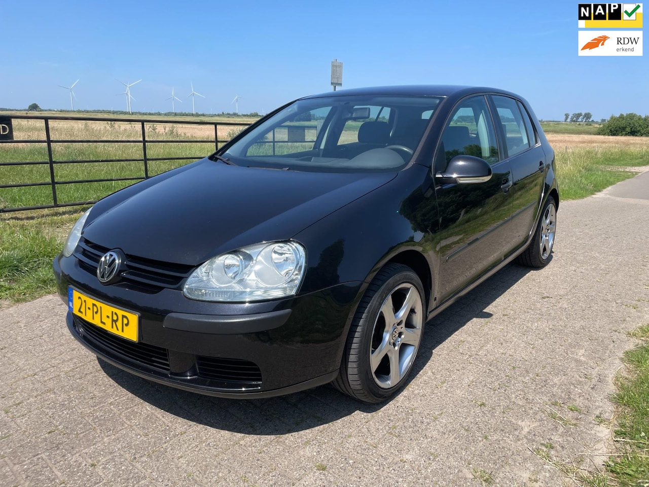 Volkswagen Golf - 1.6 Trendline 1.6 Trendline | 5-deurs, Cruise, Airco, Trekhaak - AutoWereld.nl