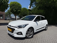 Hyundai i20 - 1.2 (4 cil.), Apple CarPlay, AIRCO, Cruise Control, Navigatie, Achteruitrijcamera, DAB, Bl