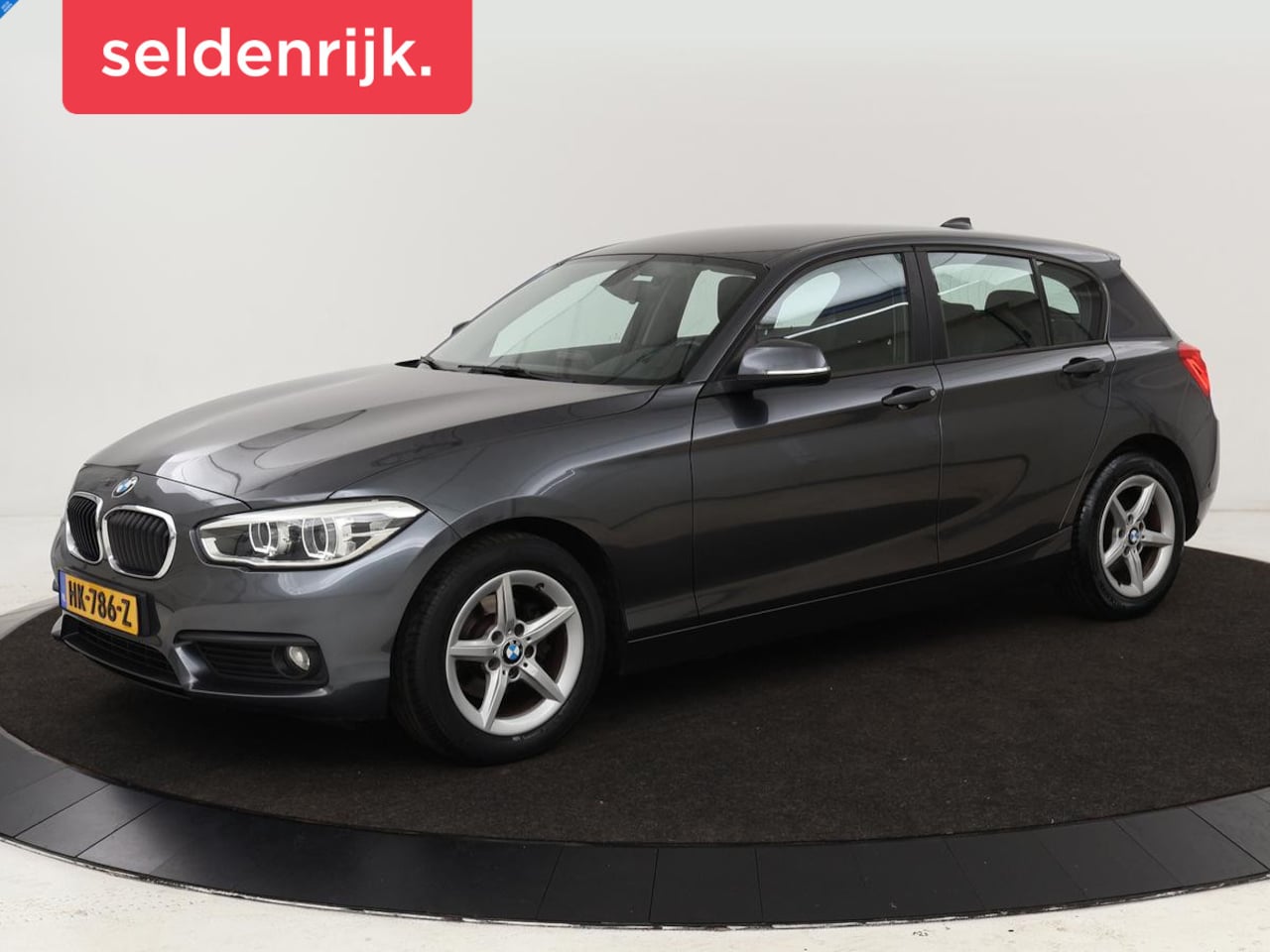 BMW 1-serie - 118i Executive | Full LED | Navigatie | Climate control | Cruise control | Parkeerhulp | B - AutoWereld.nl