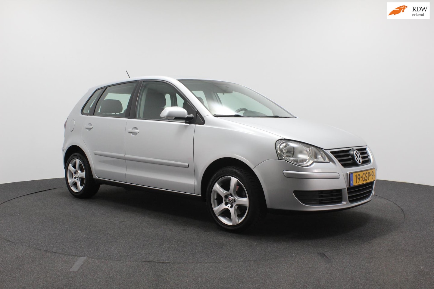 Volkswagen Polo - 1.4-16V Comfortline | Automaat (!) | NAP | Airco | Zeer goed onderhouden | Sportvelgen - AutoWereld.nl