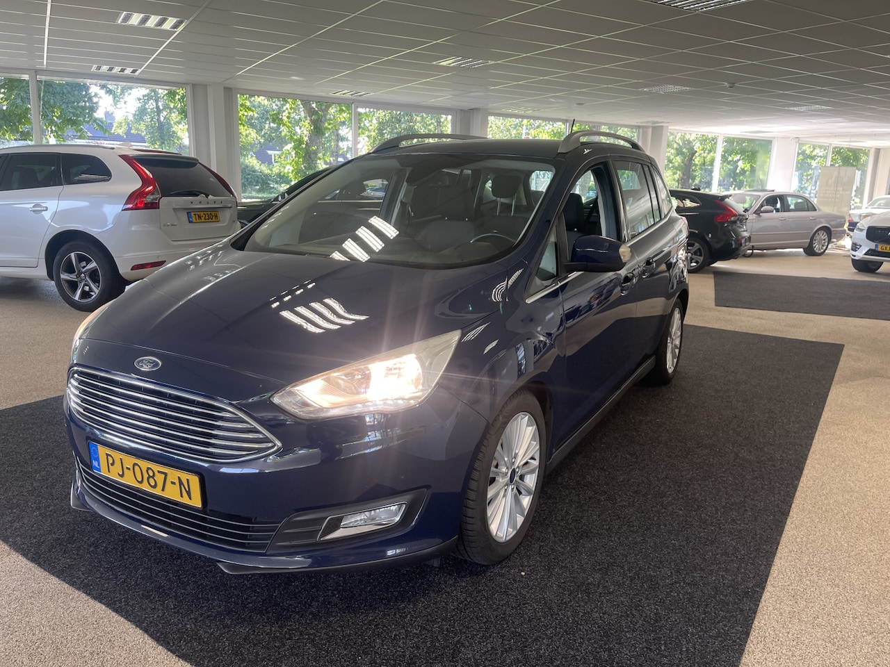 Ford Grand C-Max - 1.0 Titanium 1.0 Titanium - AutoWereld.nl