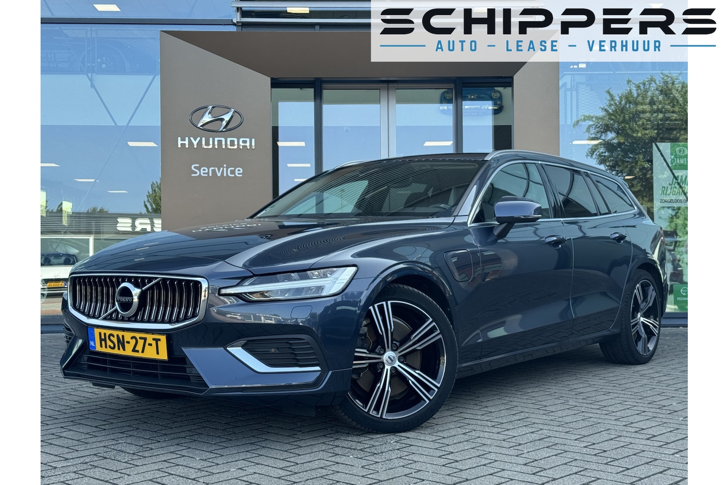 Volvo V60 - 2.0 T6 Plug-in hybrid AWD Inscription | Trekhaak - AutoWereld.nl