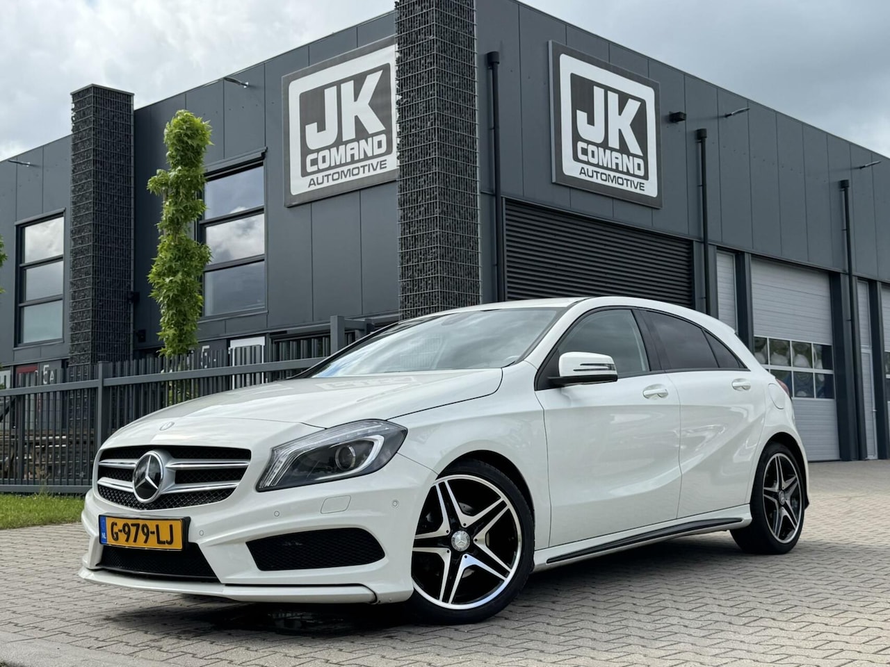 Mercedes-Benz A-klasse - 180 Prestige AMG | CarPlay | Night | Xenon - AutoWereld.nl