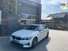 BMW 3-serie Touring - 330e Sport Shadow Line