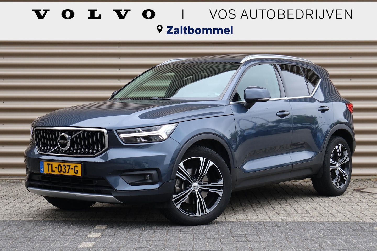 Volvo XC40 - T4 Inscription | Panoramadak | 360 Camera | Elektr. trekhaak - AutoWereld.nl