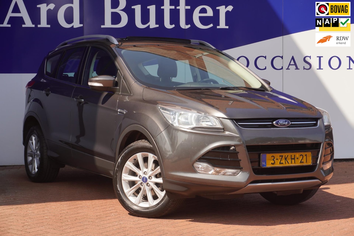 Ford Kuga - 1.5 Titanium+ecc+half-leder+Led+Pano-dak+nieuwe distributie-snaar = TOP DEALER AUTO !! - AutoWereld.nl