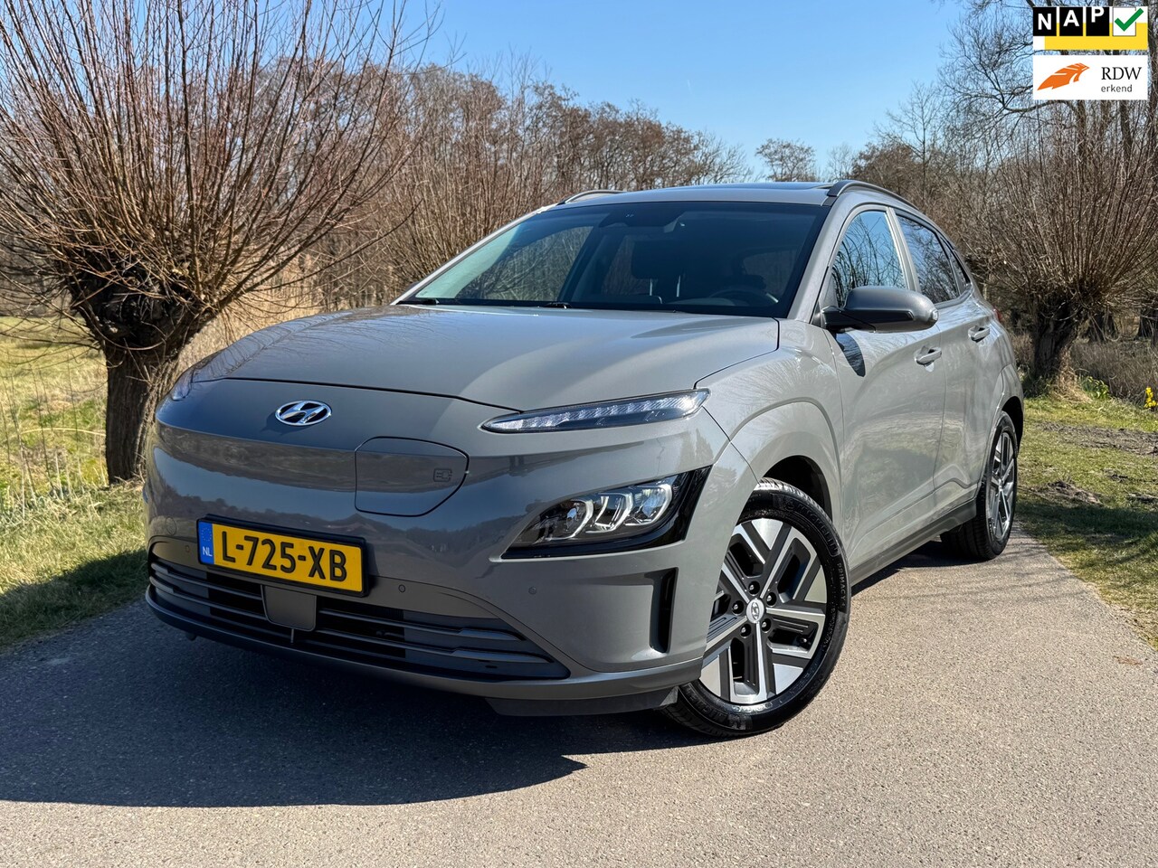 Hyundai Kona Electric - EV Fashion Design 39 kWh / Airco / Navi - Apple/Android / Camera / Schuif-Open dak / PDC / - AutoWereld.nl