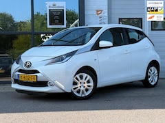 Toyota Aygo - 1.0 VVT-i x-play, Camera, Cruise, Airco, NAP