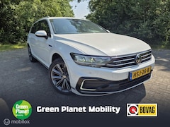 Volkswagen Passat Variant - 1.4 TSI PHEV GTE|Pano|Trekhaak|Leder