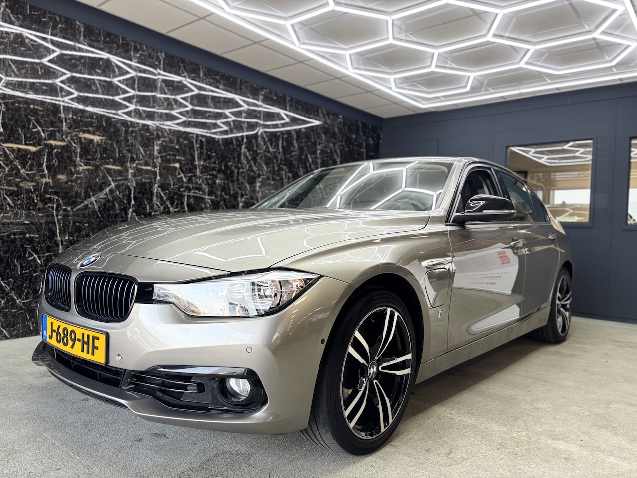 BMW 3-serie - 330e High Executive 330e High Executive - AutoWereld.nl