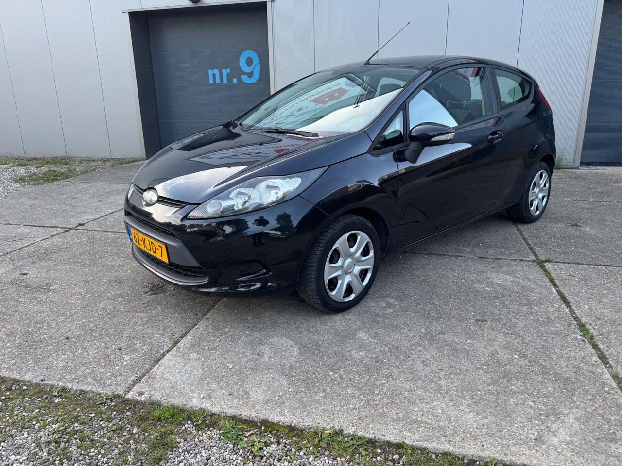 Ford Fiesta - 1.25 Limited met airco en nieuwe apk - AutoWereld.nl