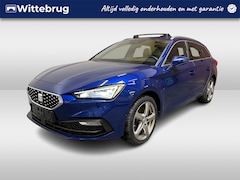 Seat Leon Sportstourer - 1.4 TSI eHybrid PHEV Xcellence / AUTOMAAT/ PANO/ ELEKTR. STOEL/ PARK. SENSOREN + CAMERA/ S