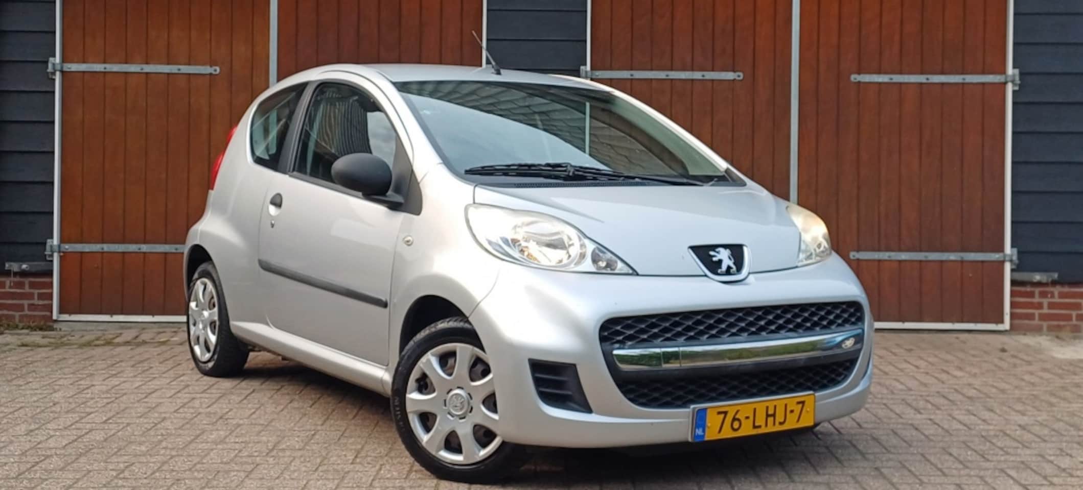 Peugeot 107 - 1.0-12V XR 1.0-12V XR - AutoWereld.nl