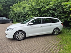 Peugeot 308 - 1.6 e-HDi Première Nette, betrouwbare auto