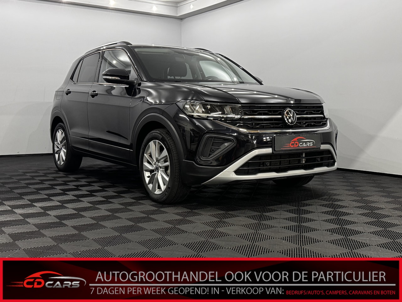Volkswagen T-Cross - 1.0 TSI Life Edition Clima, Camera, Navi, Winterpakket, Virtual desk, Keyless start, Cruis - AutoWereld.nl